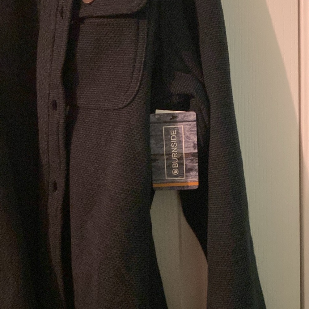 Men’s button down - Picture 6 of 6